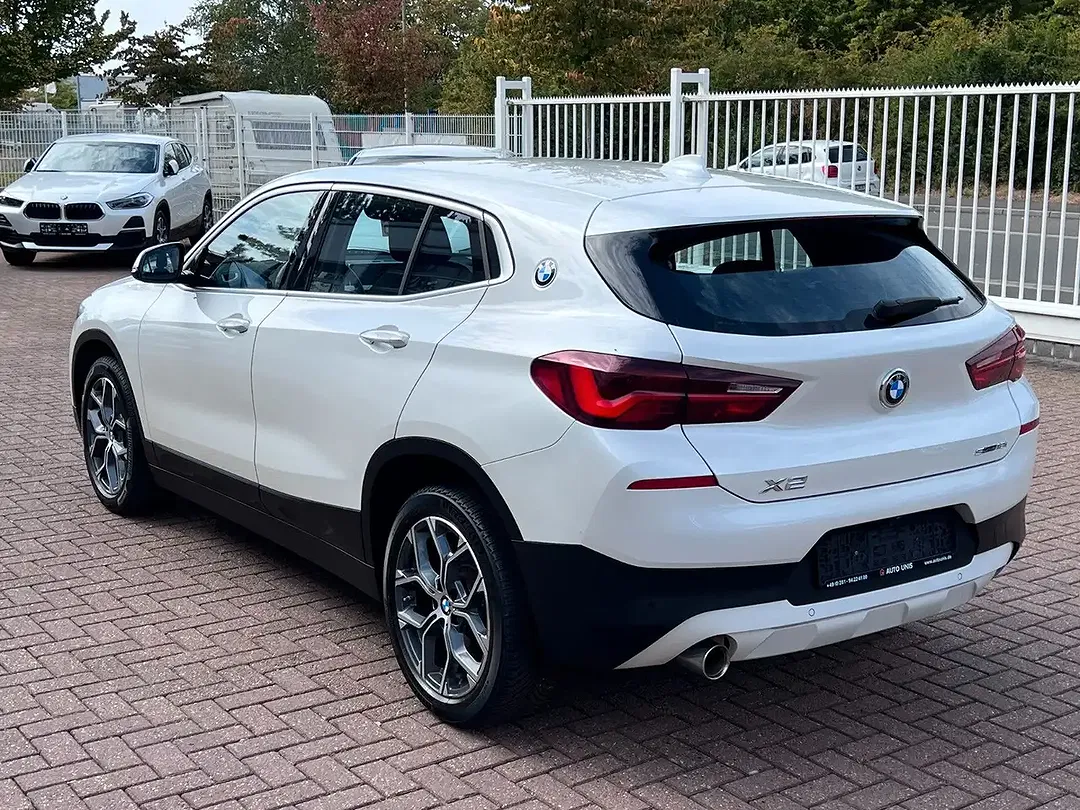 BMW X2 - Thumbnail 3