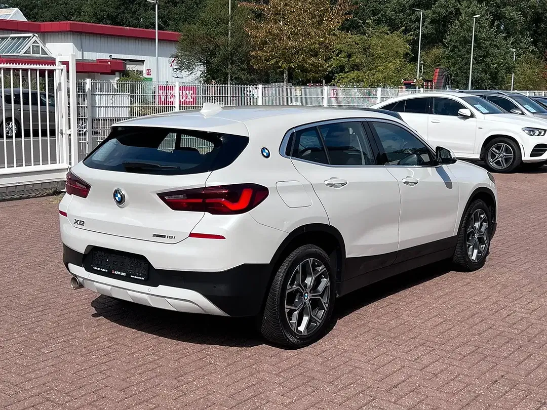 BMW X2 - Thumbnail 5