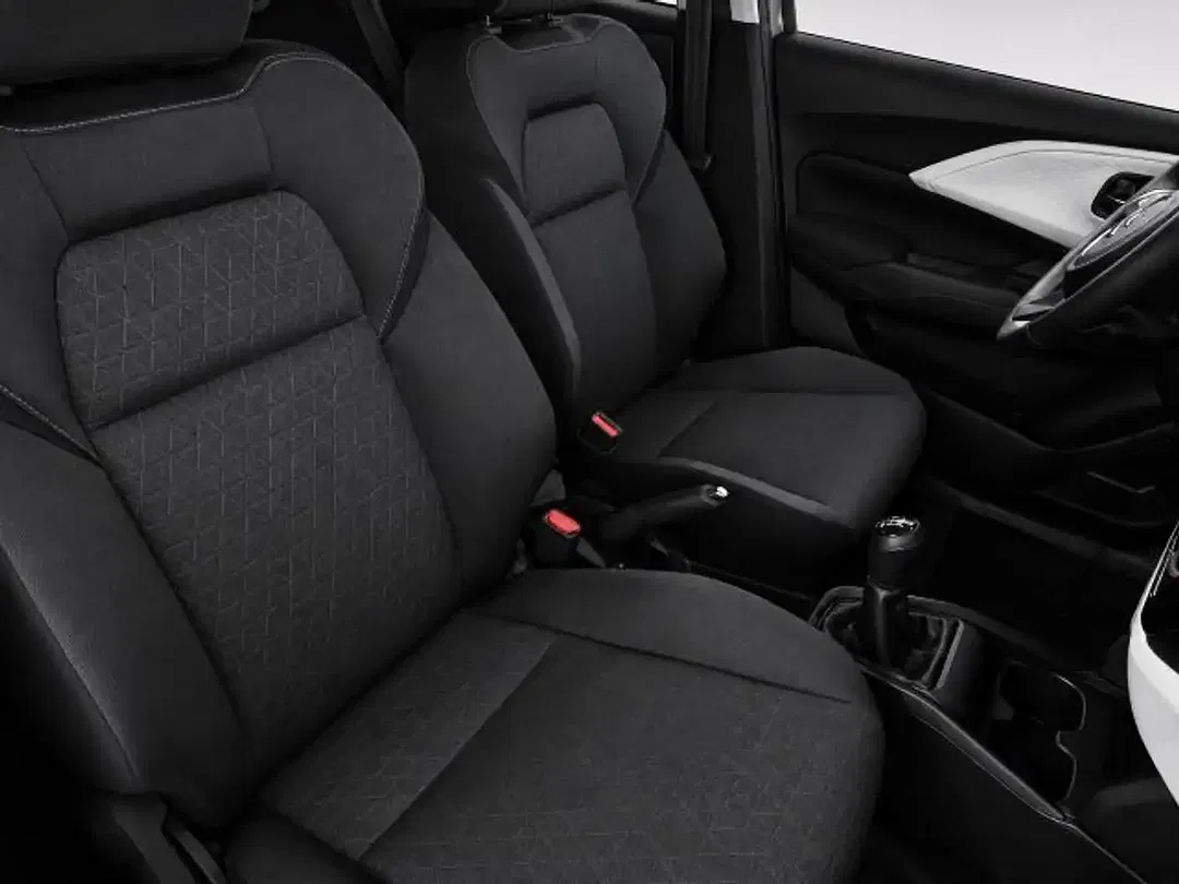 Suzuki Swift - Thumbnail 12