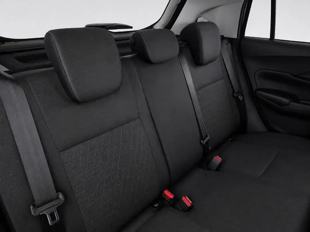 Suzuki Swift - Thumbnail 13