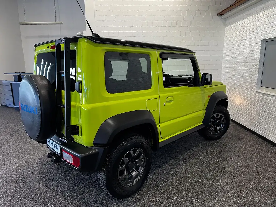 Suzuki Jimny - Thumbnail 7