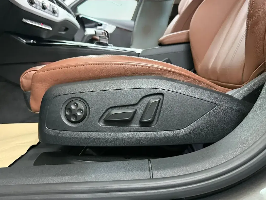 Audi A4 - Thumbnail 13