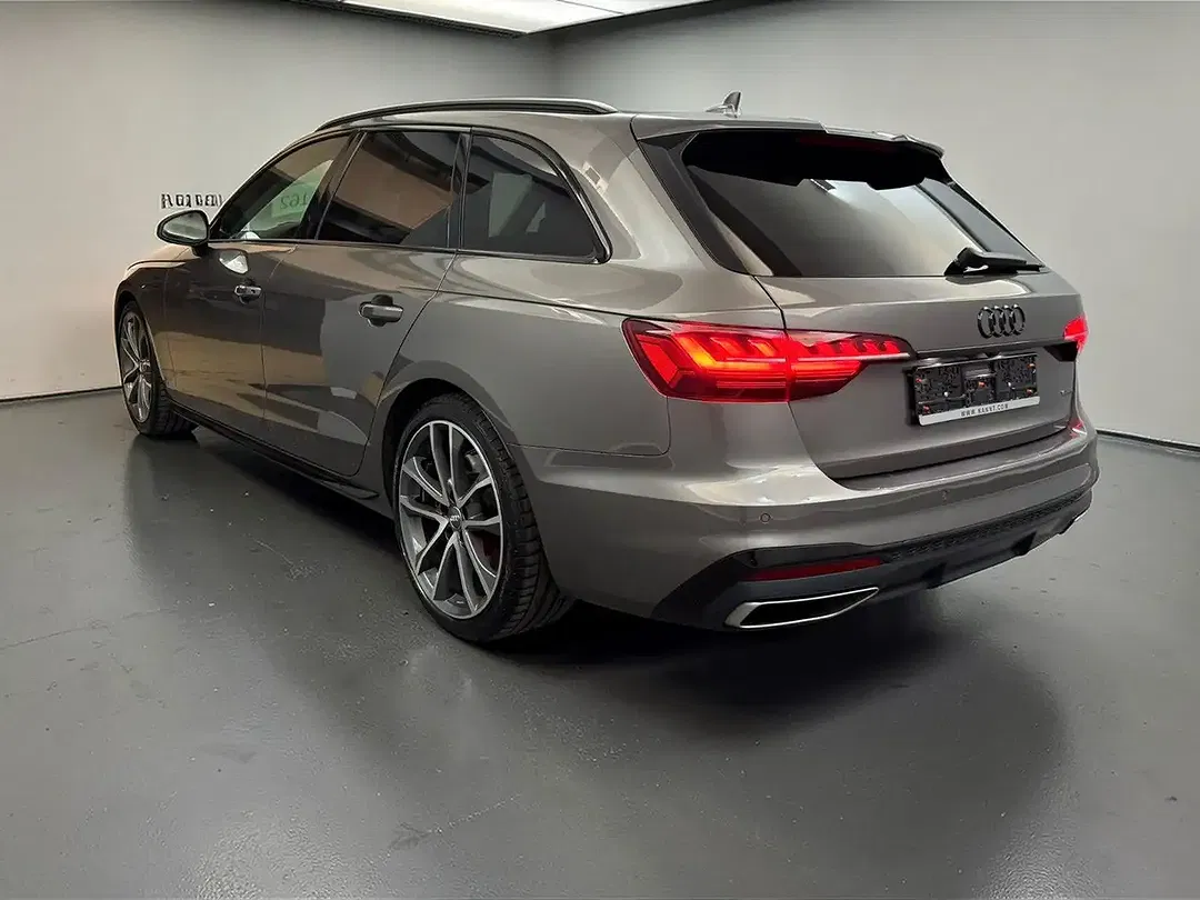 Audi A4 - Thumbnail 5