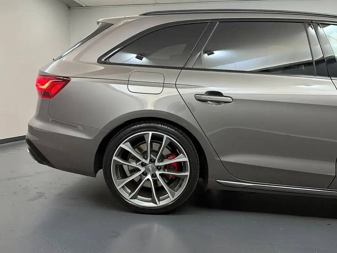 Audi A4 - Thumbnail 8