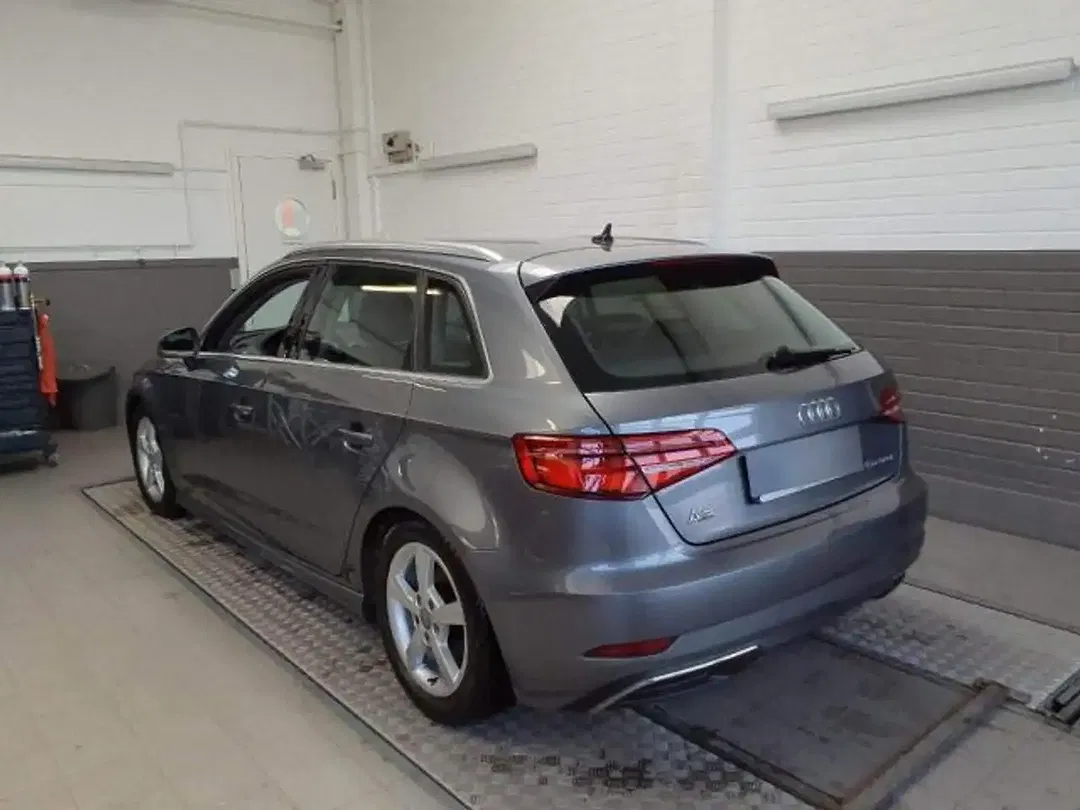 Audi A3 - Thumbnail 3