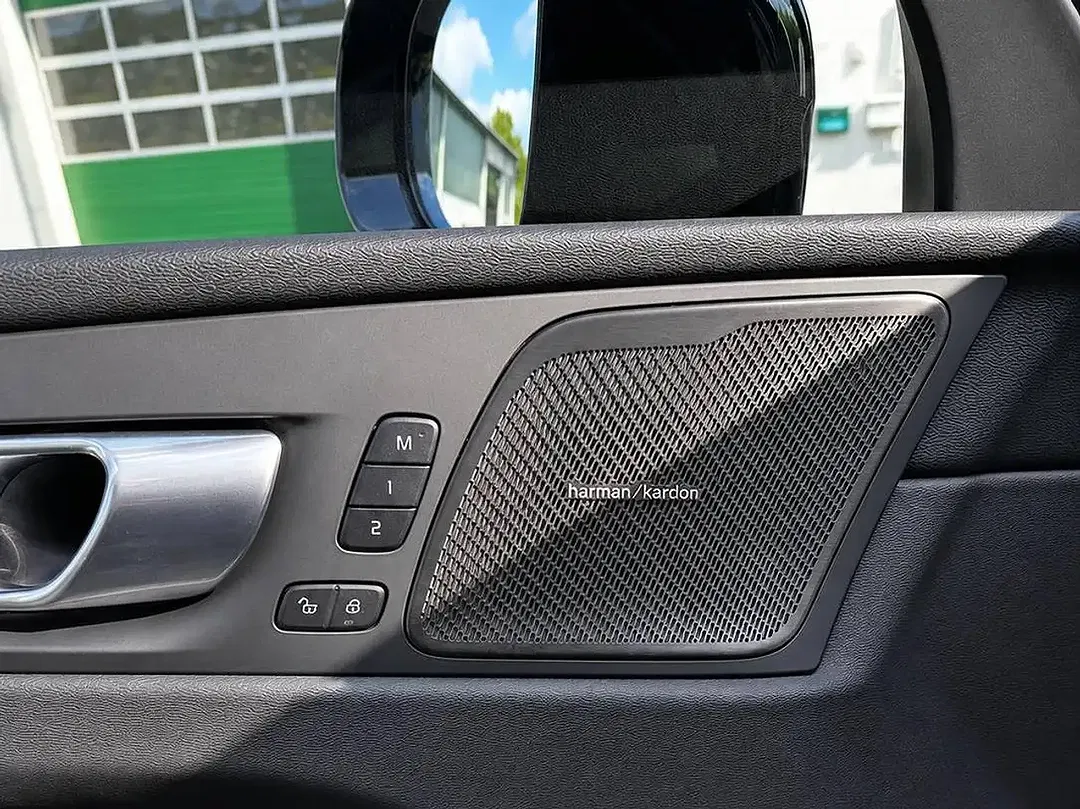 Volvo XC60 - Thumbnail 11