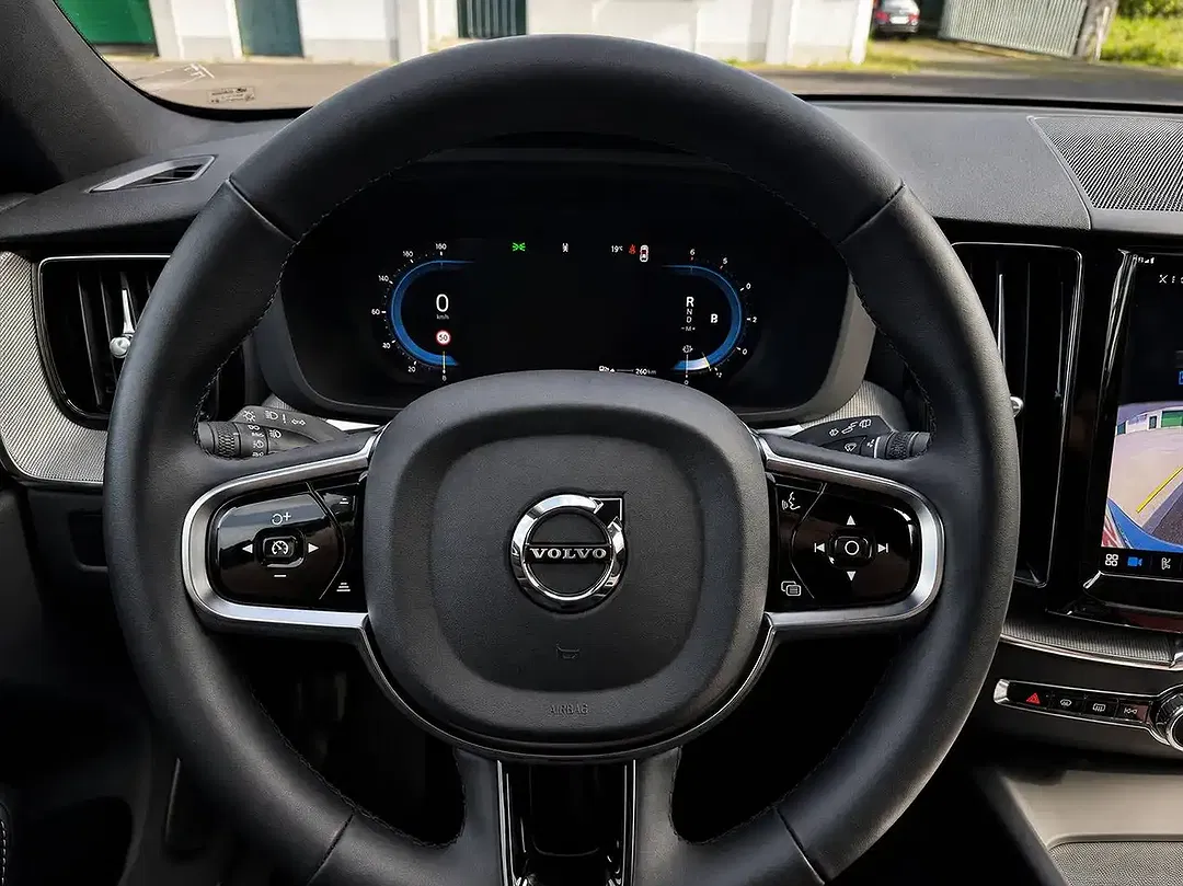 Volvo XC60 - Thumbnail 14