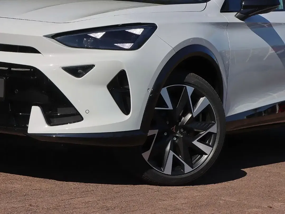 CUPRA Formentor - Thumbnail 4