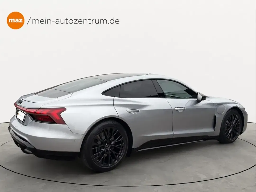 Audi e-tron GT - Thumbnail 5