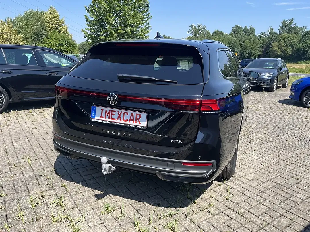 Volkswagen Passat Variant - Thumbnail 2