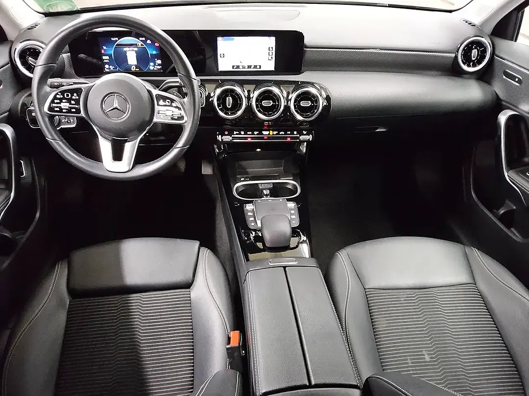 Mercedes-Benz A 250 - Thumbnail 3
