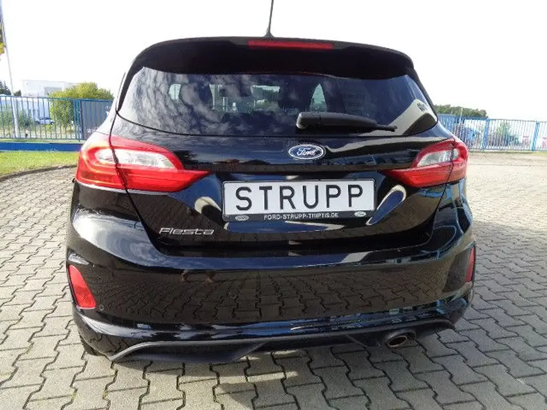 Ford Fiesta - Thumbnail 4