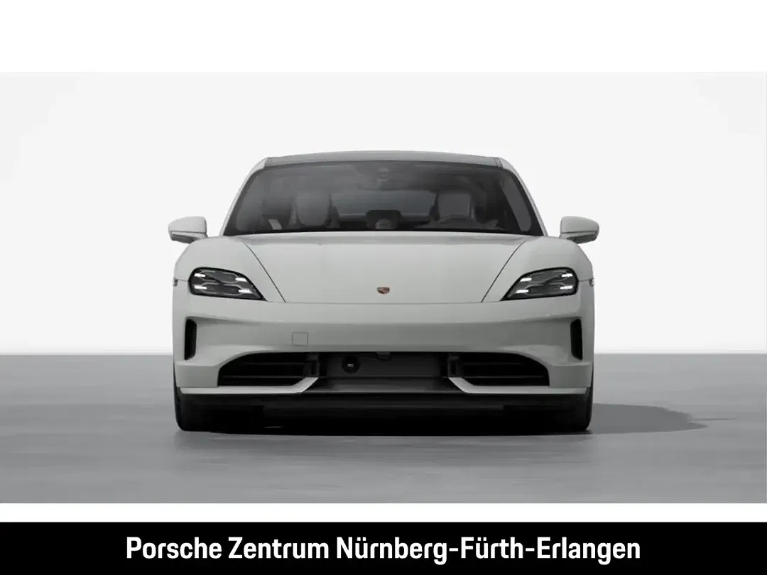 Porsche Taycan - Thumbnail 8