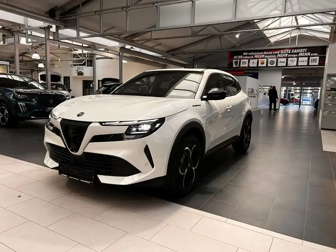 Alfa Romeo Junior 1.2 VGT MHEV Speciale - foto 1