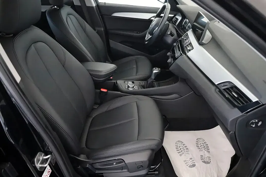 BMW X1 - Thumbnail 4
