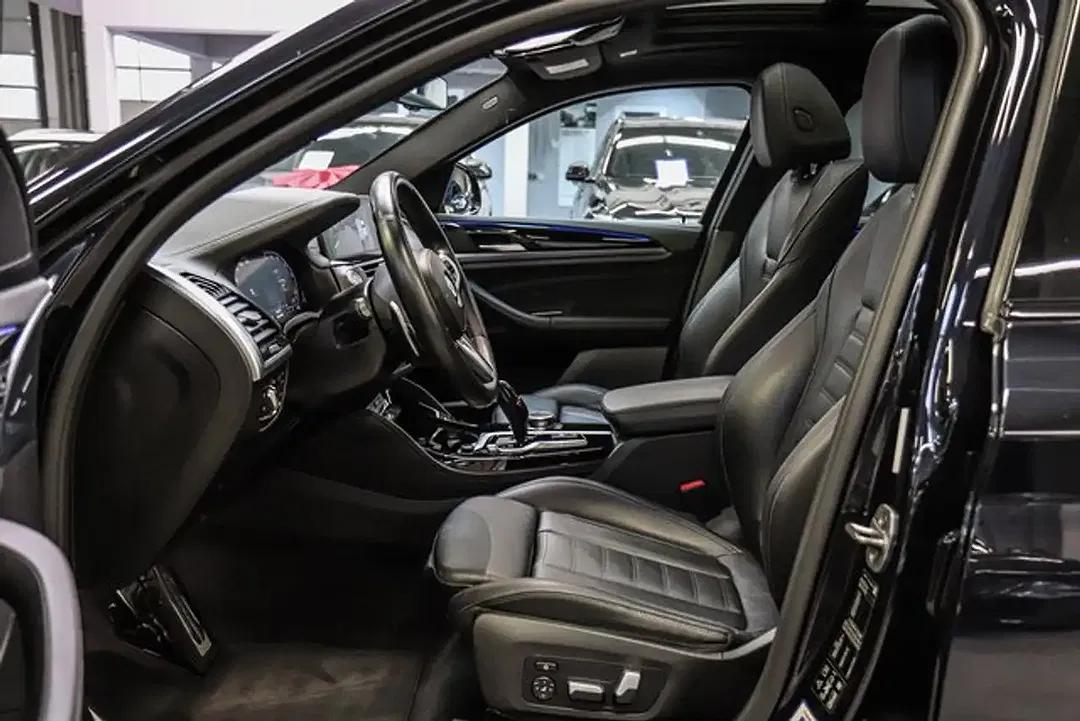 BMW X4 - Thumbnail 10