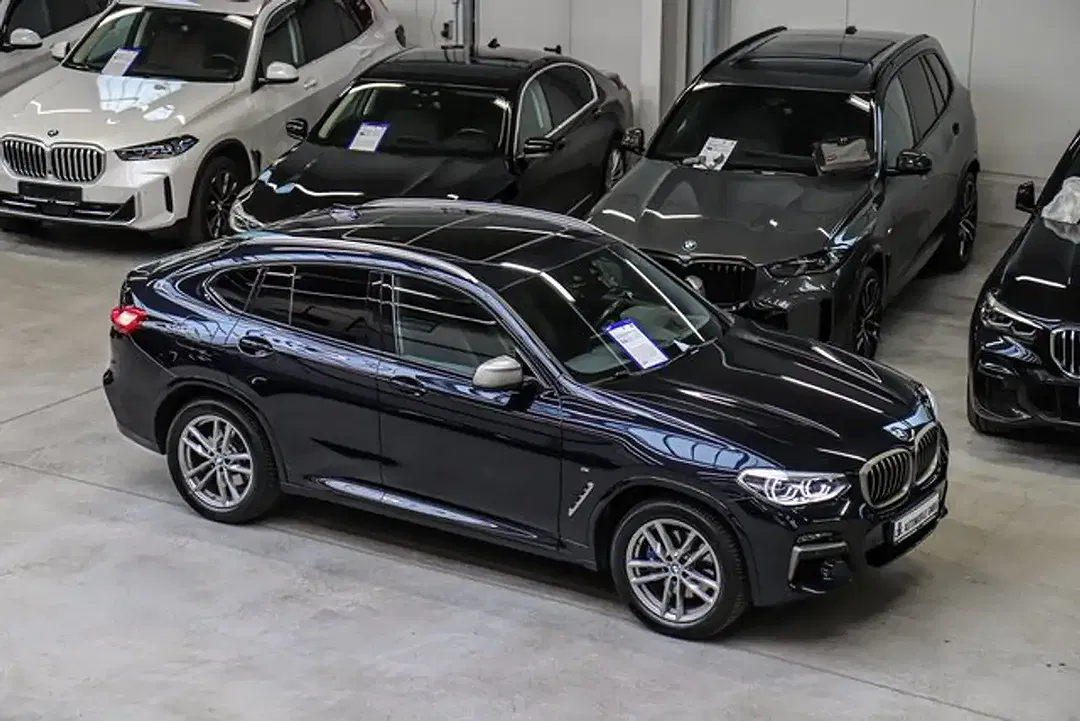 BMW X4 - Thumbnail 3