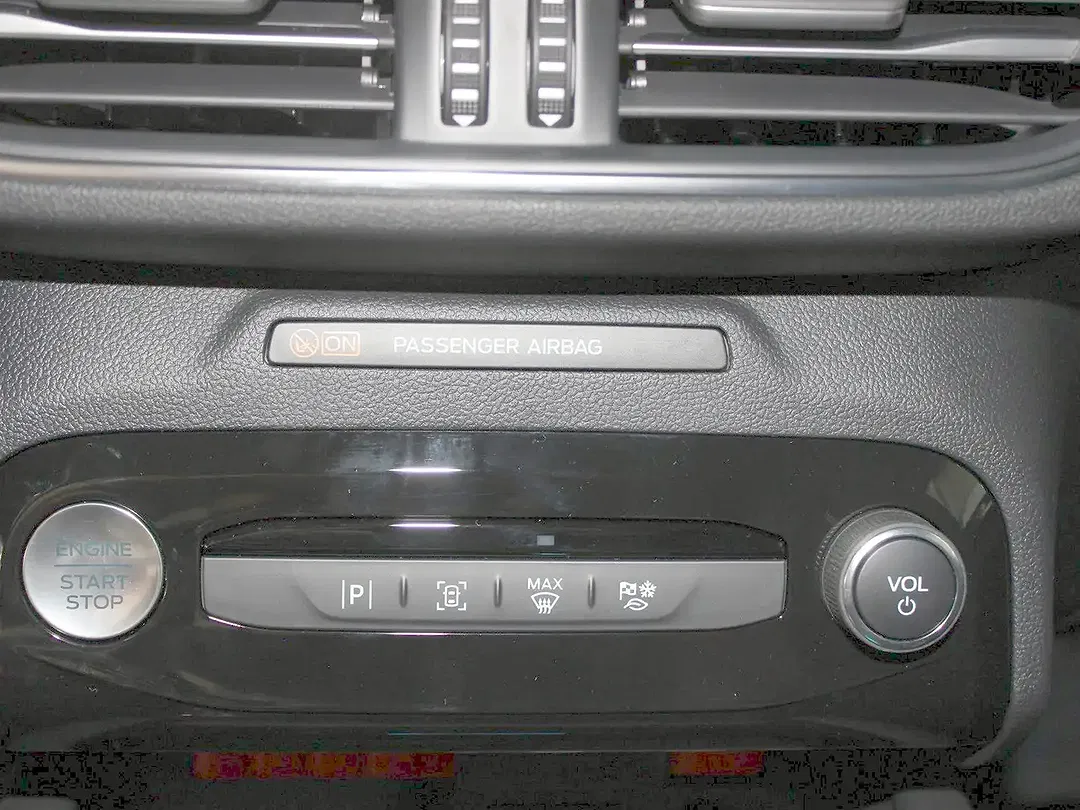Ford Kuga - Thumbnail 13