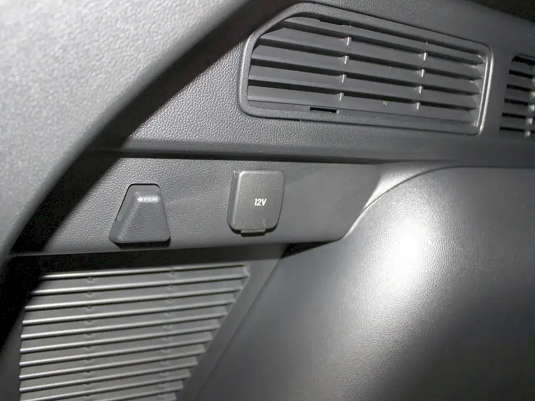 Ford Kuga - Thumbnail 23