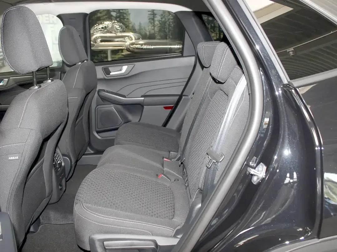 Ford Kuga - Thumbnail 26