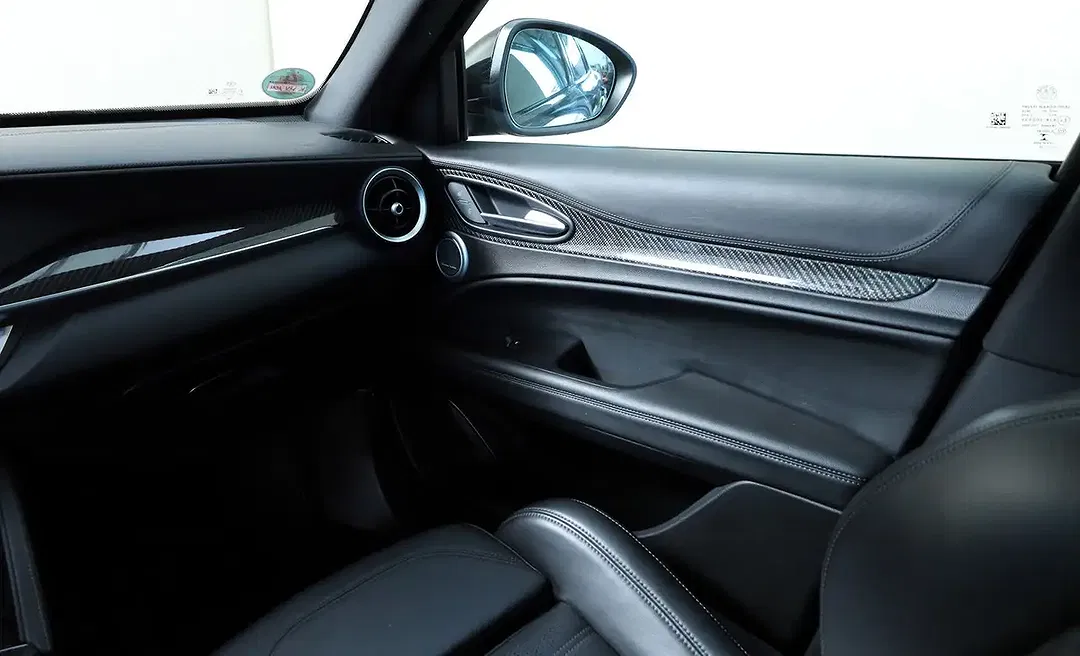 Alfa Romeo Stelvio - Thumbnail 13