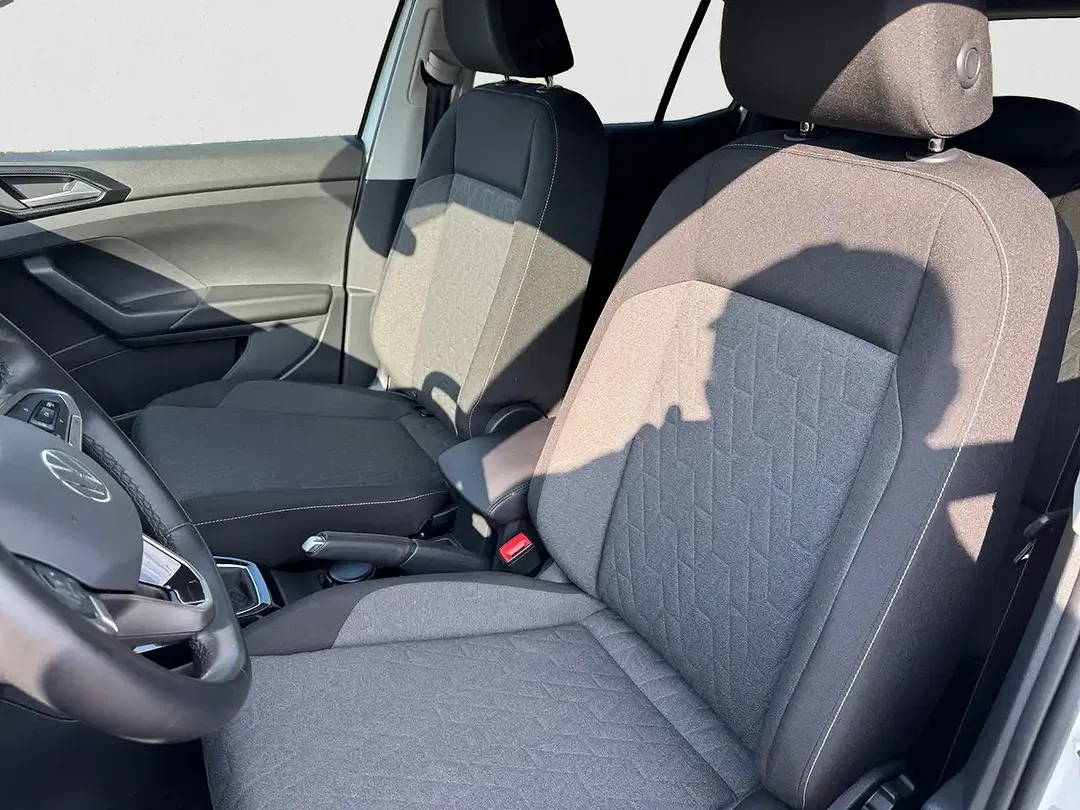Volkswagen T-Cross - Thumbnail 8