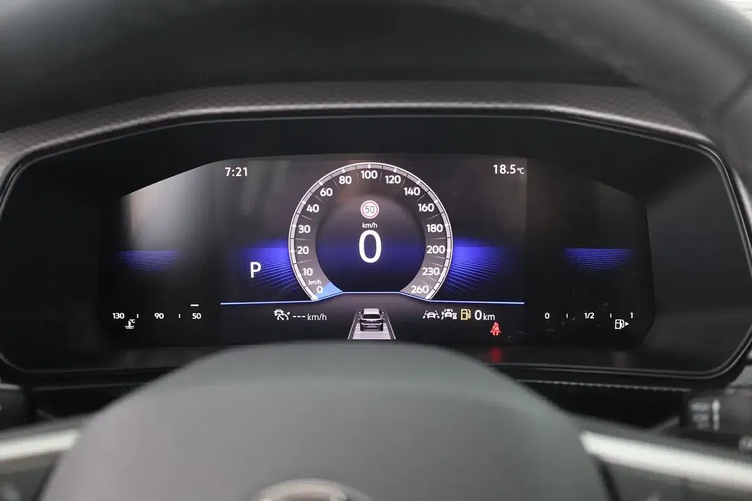 Volkswagen T-Cross - Thumbnail 16