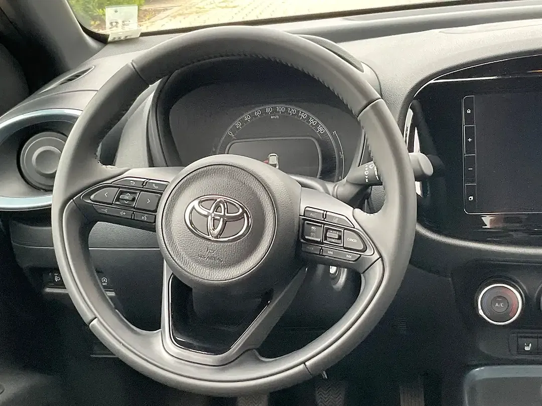 Toyota Aygo - Thumbnail 11