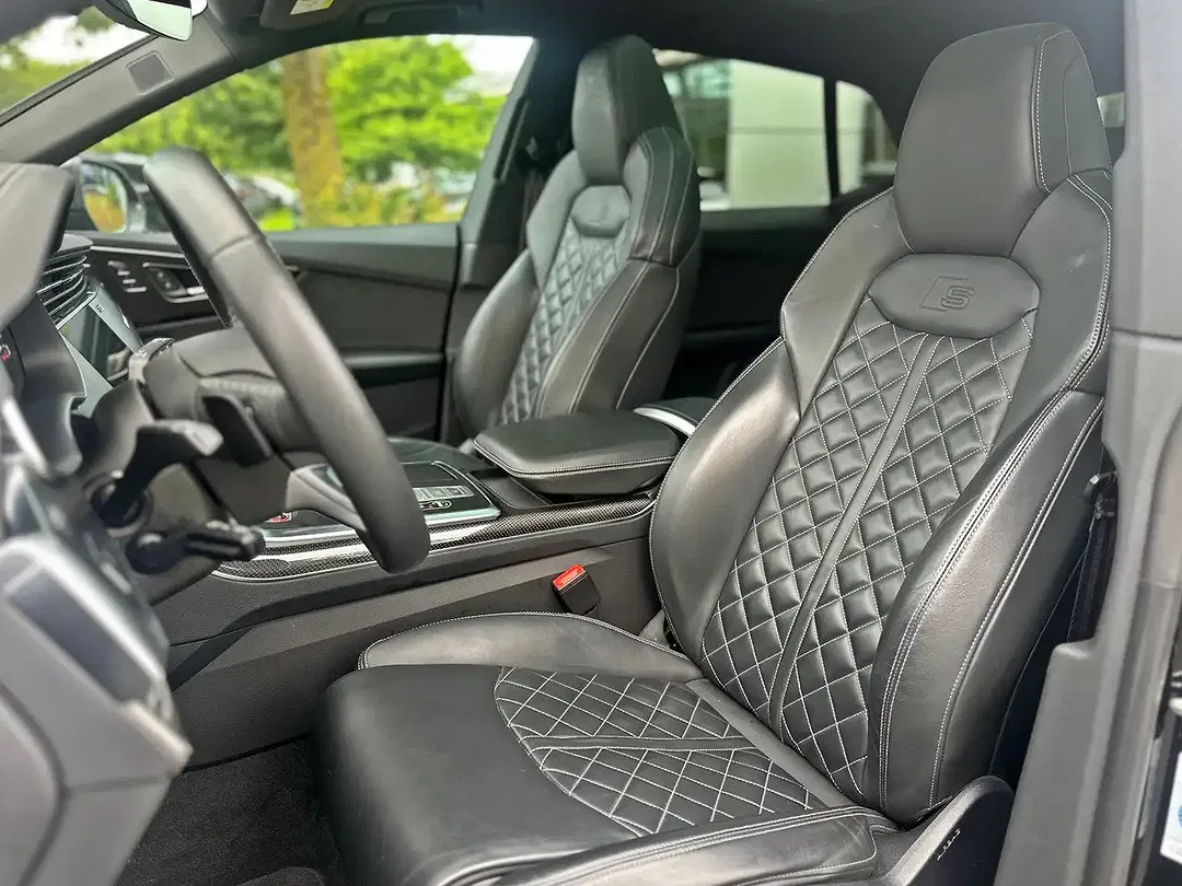 Audi SQ8 - Thumbnail 11