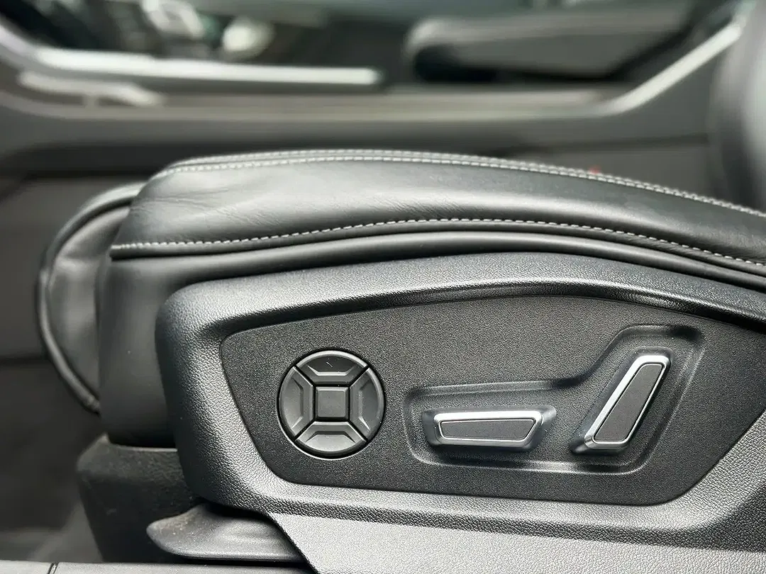 Audi SQ8 - Thumbnail 13