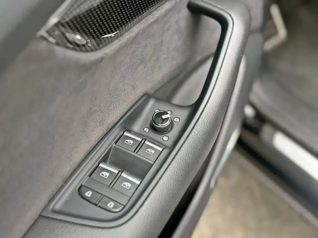 Audi SQ8 - Thumbnail 7