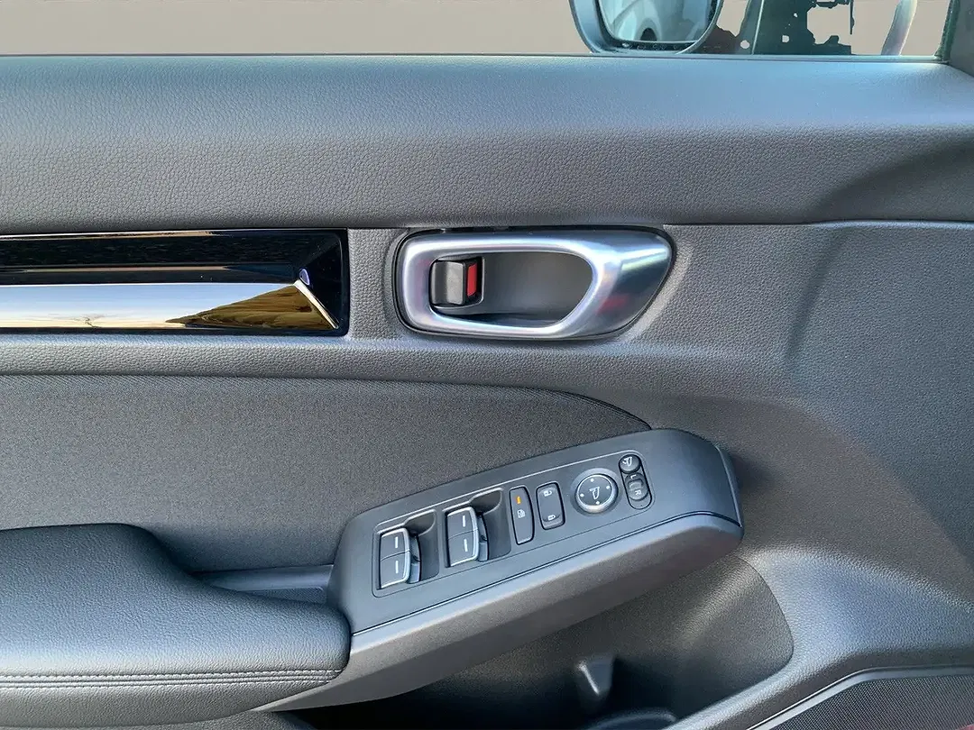Honda Civic - Thumbnail 13