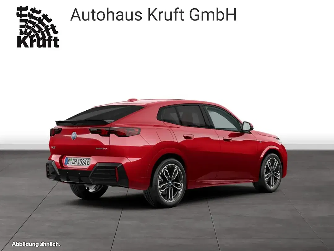 BMW iX2 - Thumbnail 3