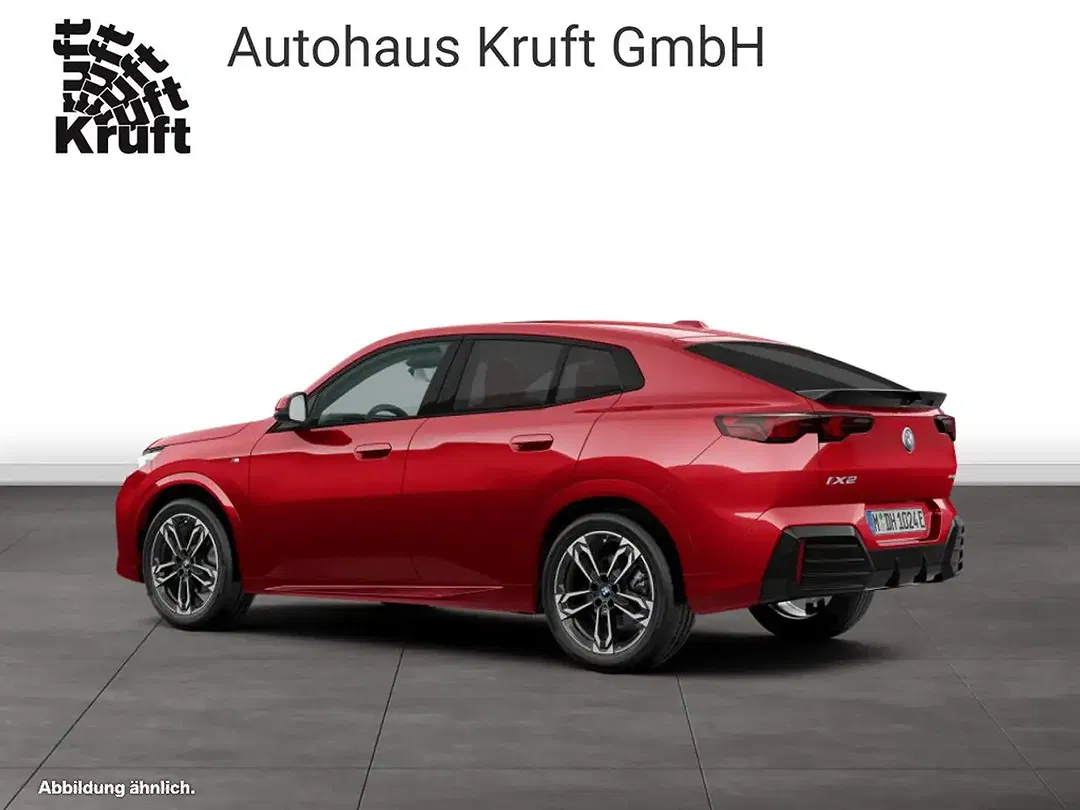 BMW iX2 - Thumbnail 7