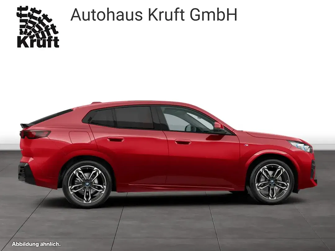 BMW iX2 - Thumbnail 9
