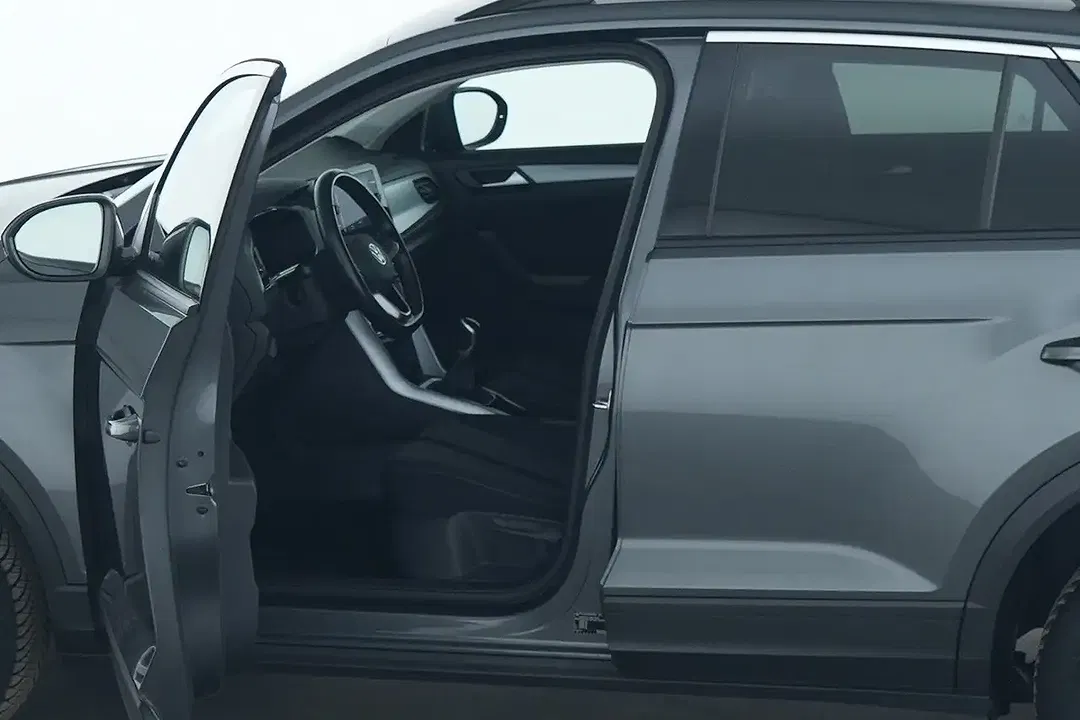 Volkswagen T-Roc - Thumbnail 8