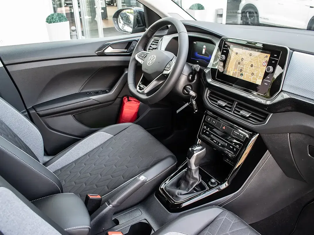 Volkswagen T-Cross - Thumbnail 6