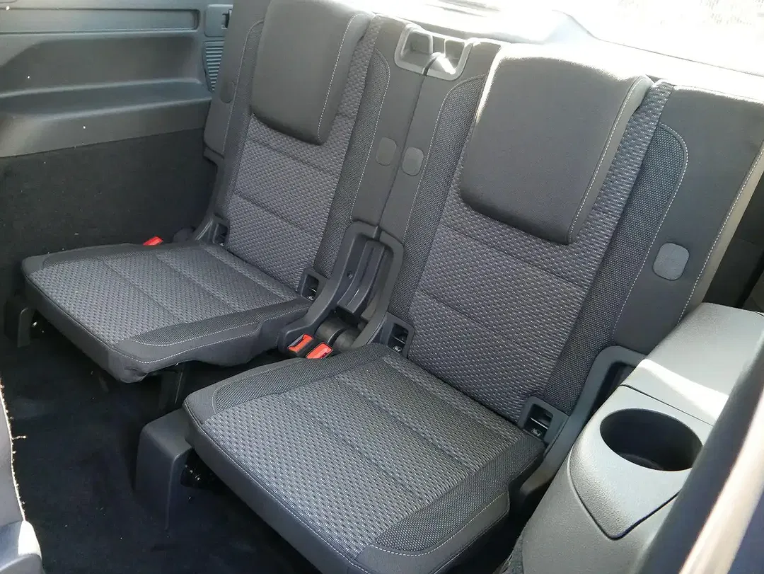 Volkswagen Touran - Thumbnail 10