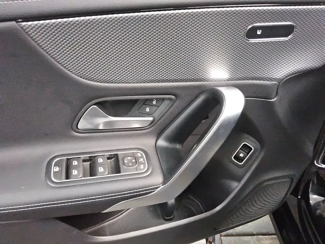 Mercedes-Benz CLA 250 - Thumbnail 10