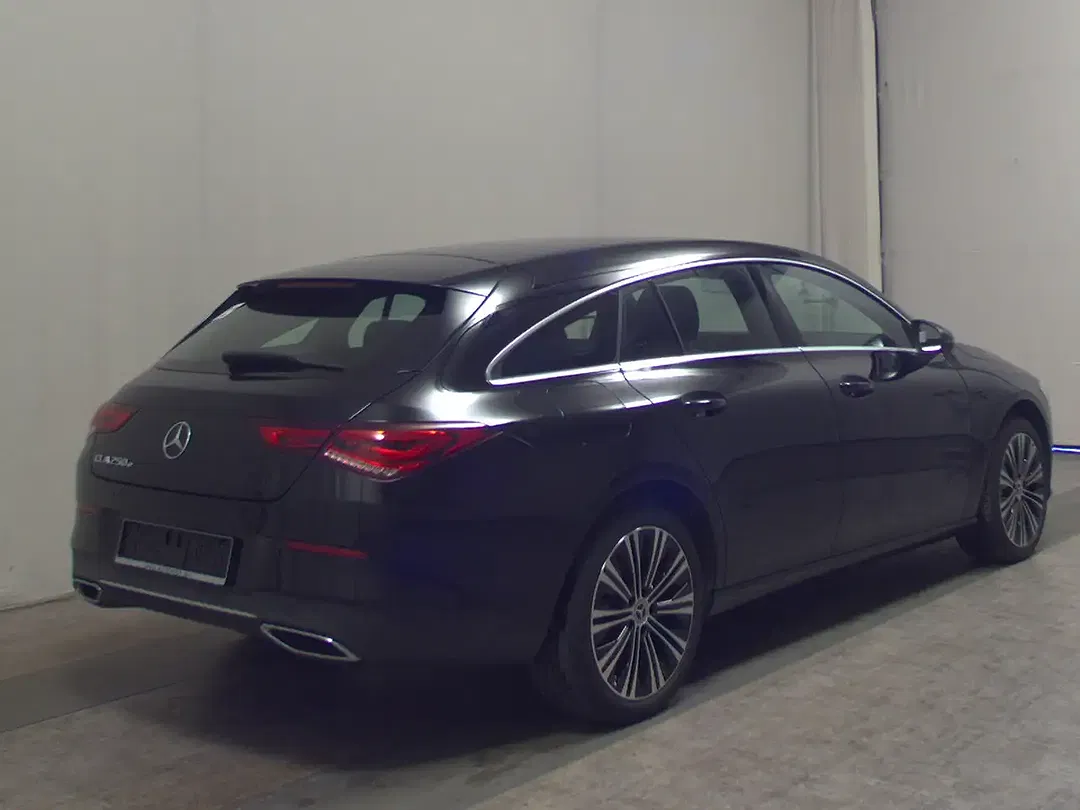 Mercedes-Benz CLA 250 - Thumbnail 4