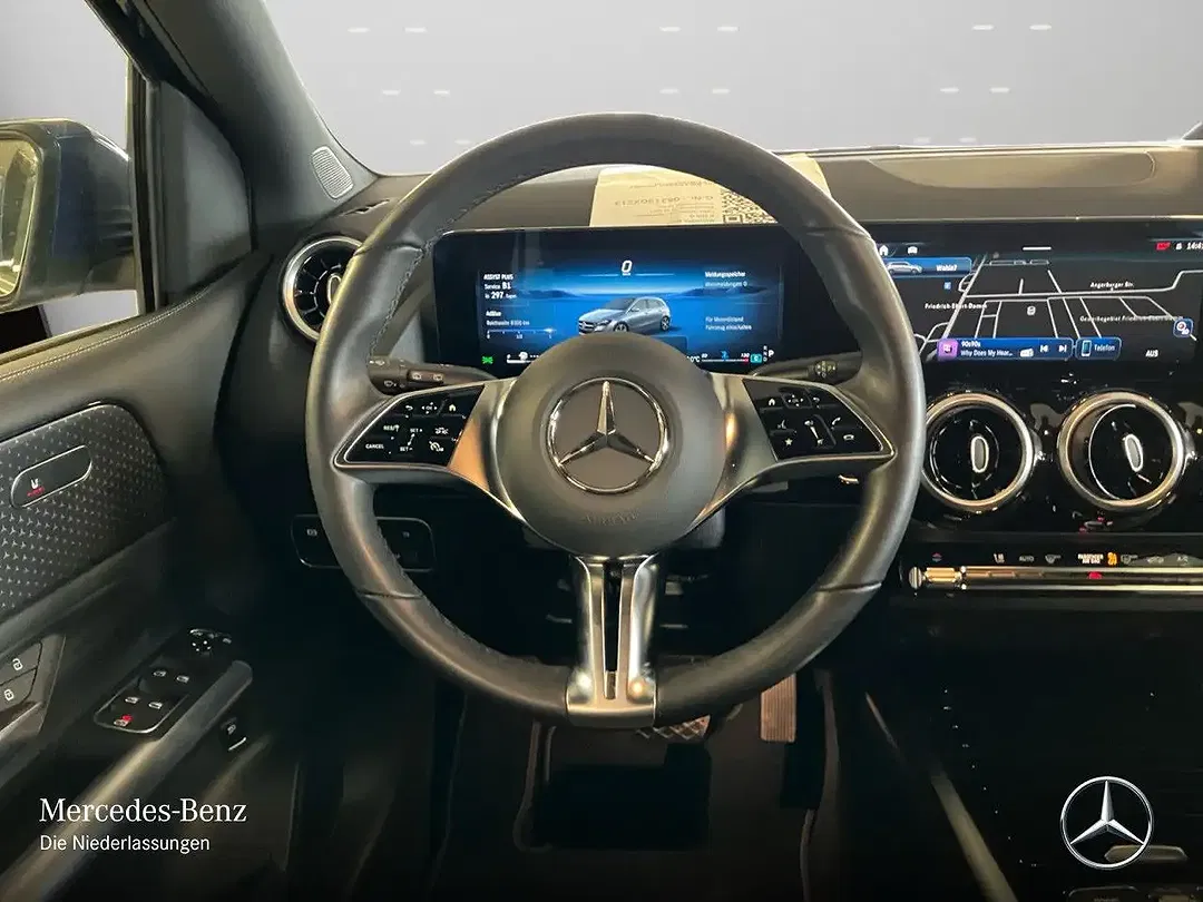 Mercedes-Benz B 200 - Thumbnail 13