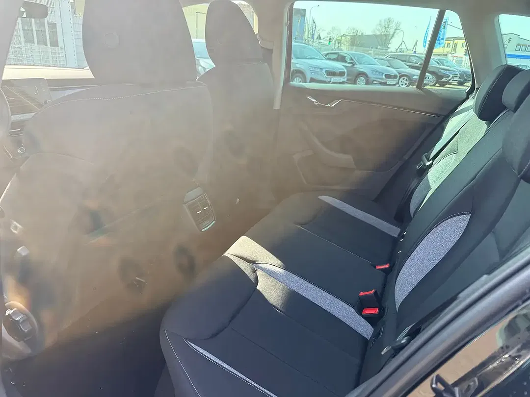 Skoda Kamiq - Thumbnail 8