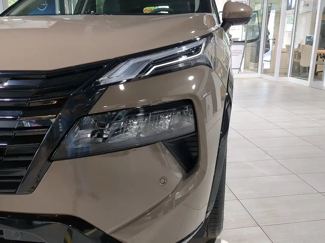 Nissan X-Trail - Thumbnail 6