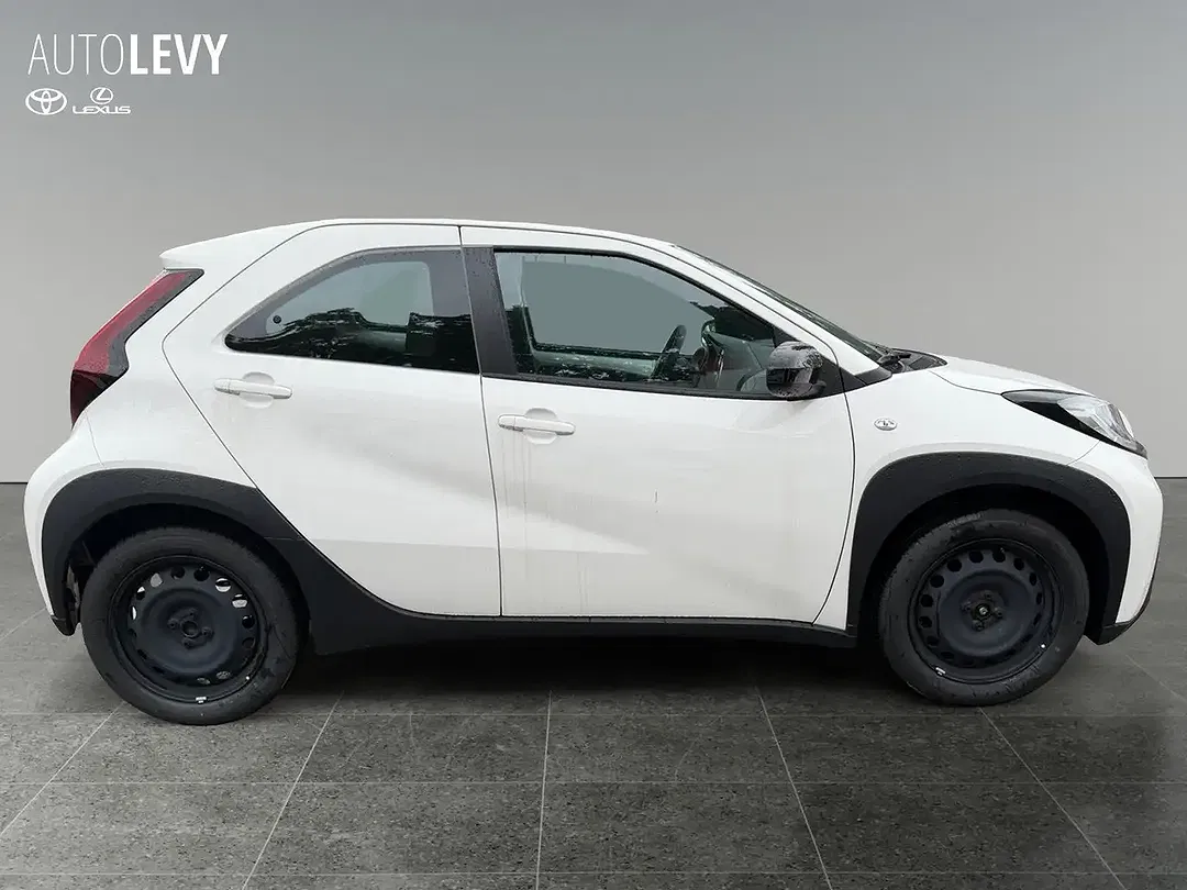 Toyota Aygo X - Thumbnail 6