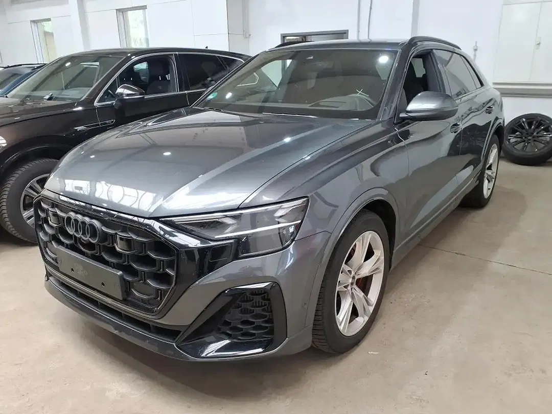 Audi SQ8 - Thumbnail 2