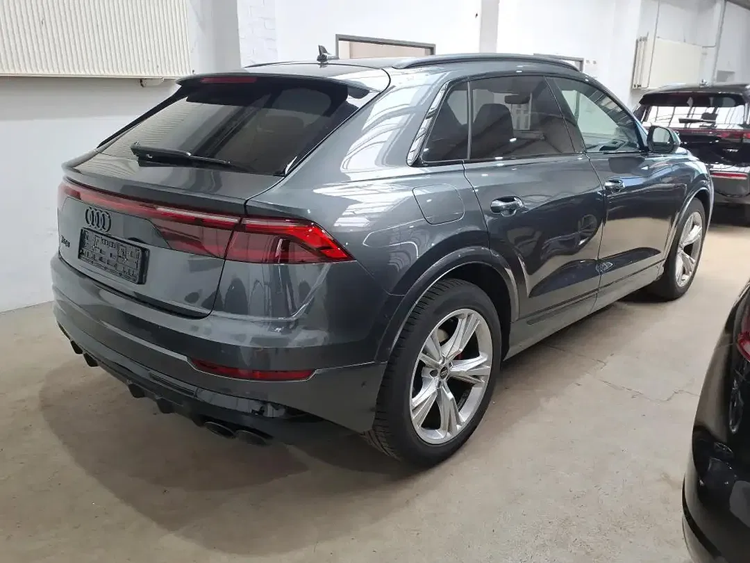 Audi SQ8 - Thumbnail 6