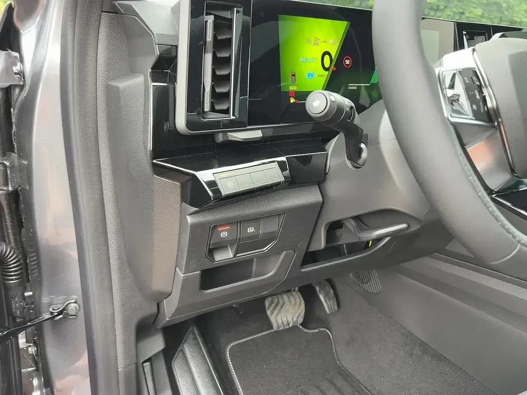 Renault Austral Hybrid Techno - foto 12