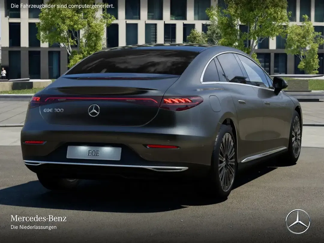Mercedes-Benz EQE 300 - Thumbnail 4