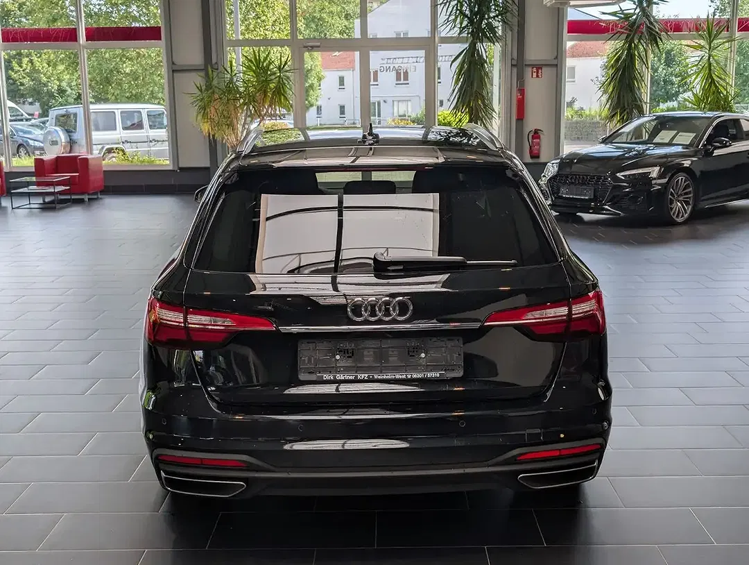 Audi A4 - Thumbnail 4