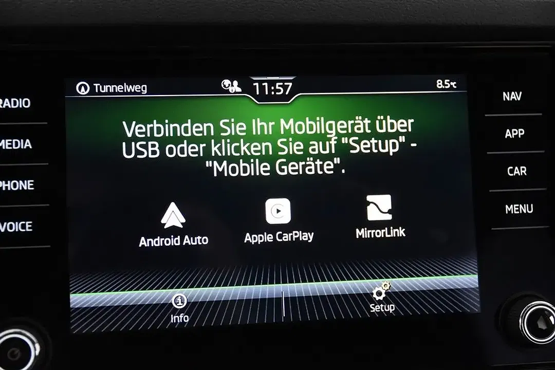 Skoda Karoq - Thumbnail 12